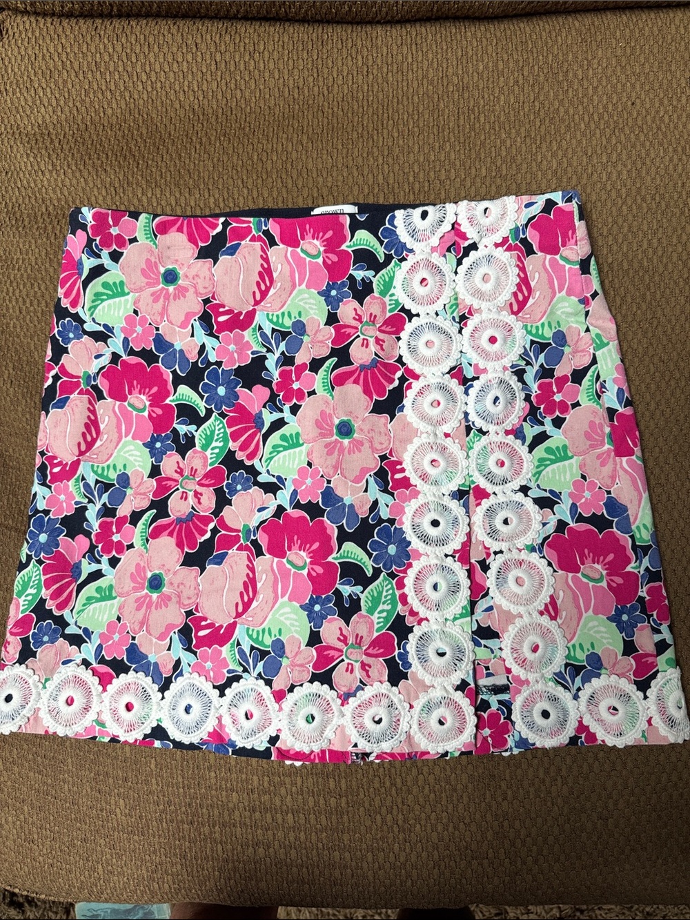 Crown and Ivy, pink, blue, black floral skort with white embroidered trim. Sz 12